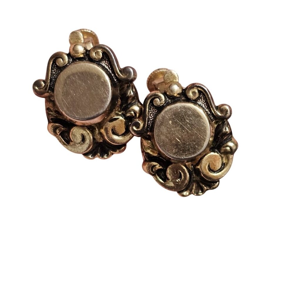 Coro Vintage Estate Jewelry Fancy Ornate Gold-tone Clip-on Earrings